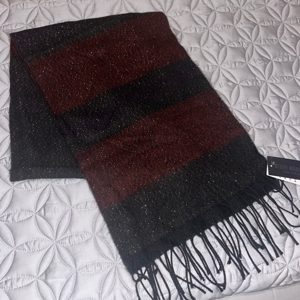 Steve Madden Scarf